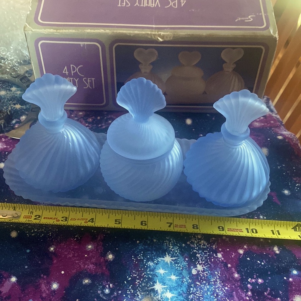 4 pc vanity set